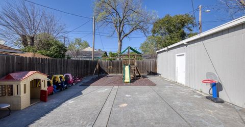126 Grove St, Roseville, CA 95678 Photo
