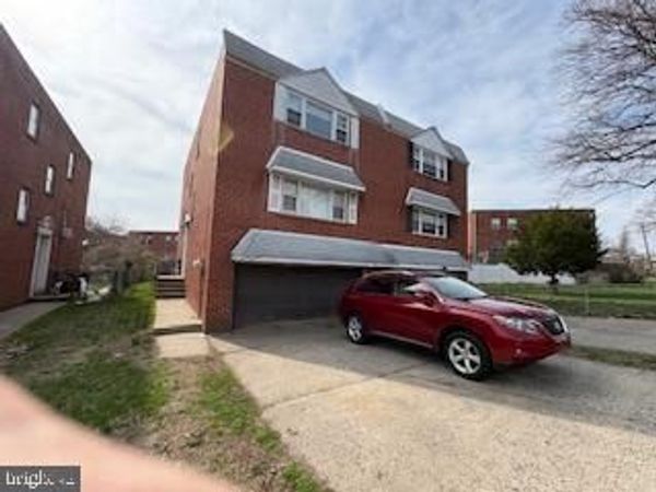 2018 WELSH ROAD , PHILADELPHIA, PA 19115