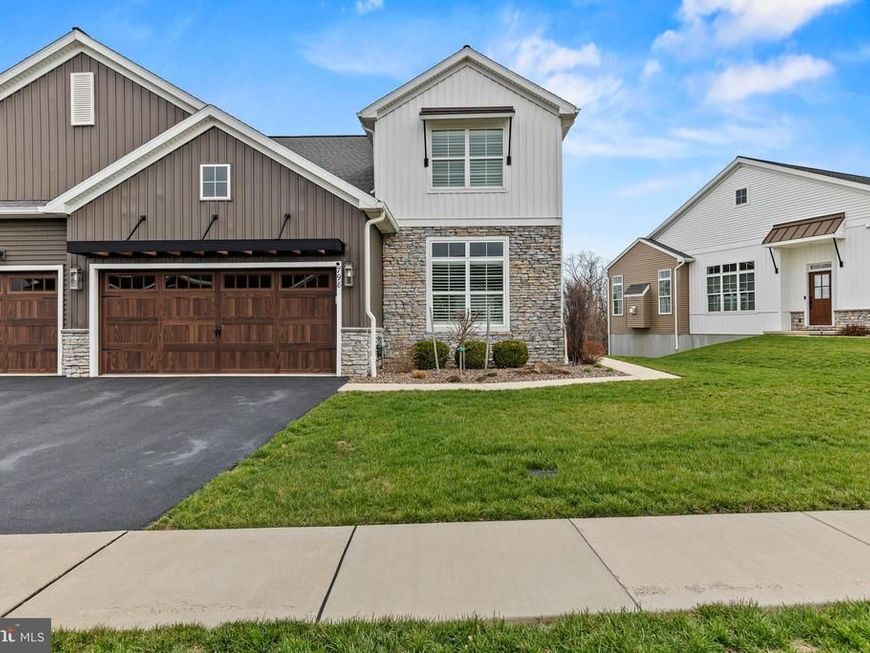 798 Aurora Drive, Mechanicsburg, PA 17055 Main Photo