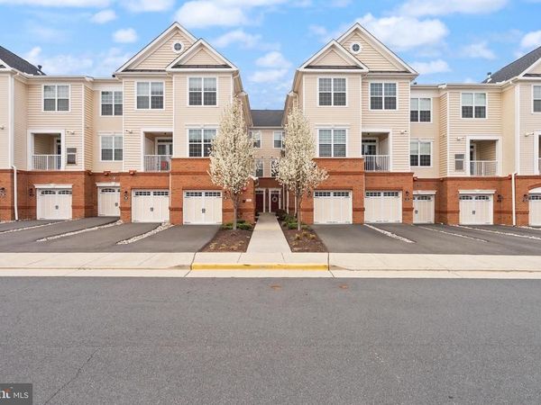 23235 MILLTOWN KNOLL SQUARE, Unit 110, ASHBURN, VA 20148
