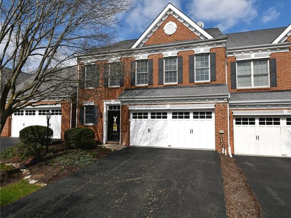 2013 Croghan Drive , Carnegie, PA 15106