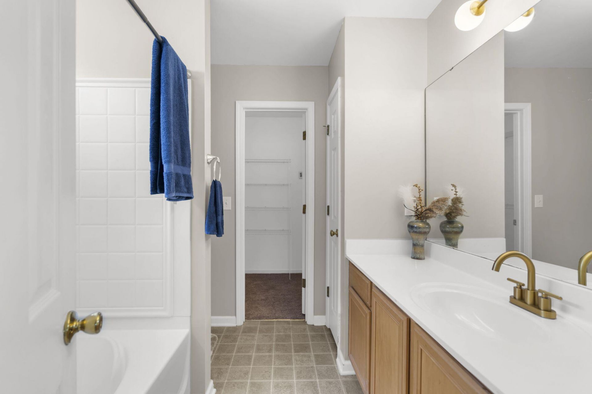 9271 Ayscough Road Photo 14