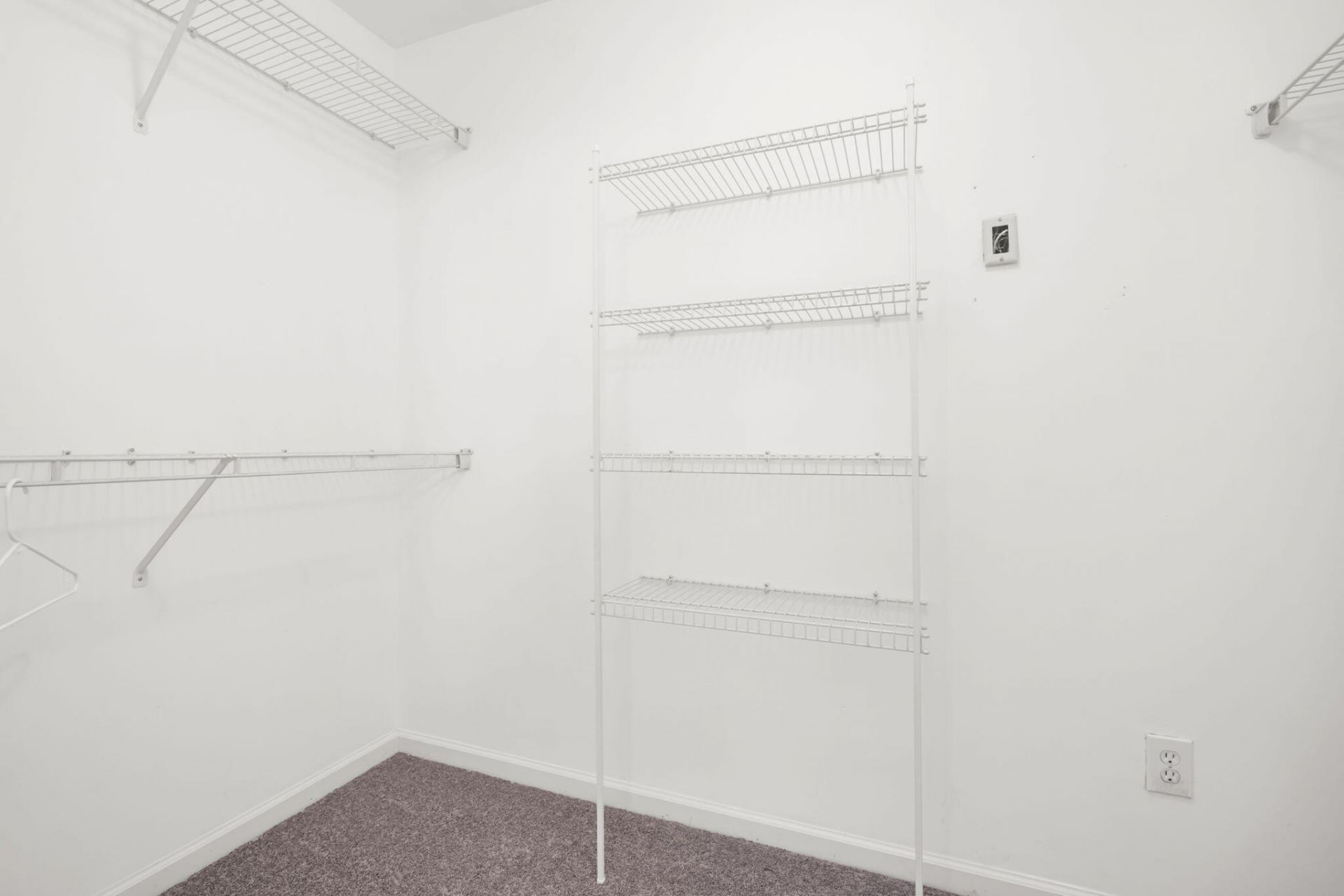 9271 Ayscough Road Photo 15