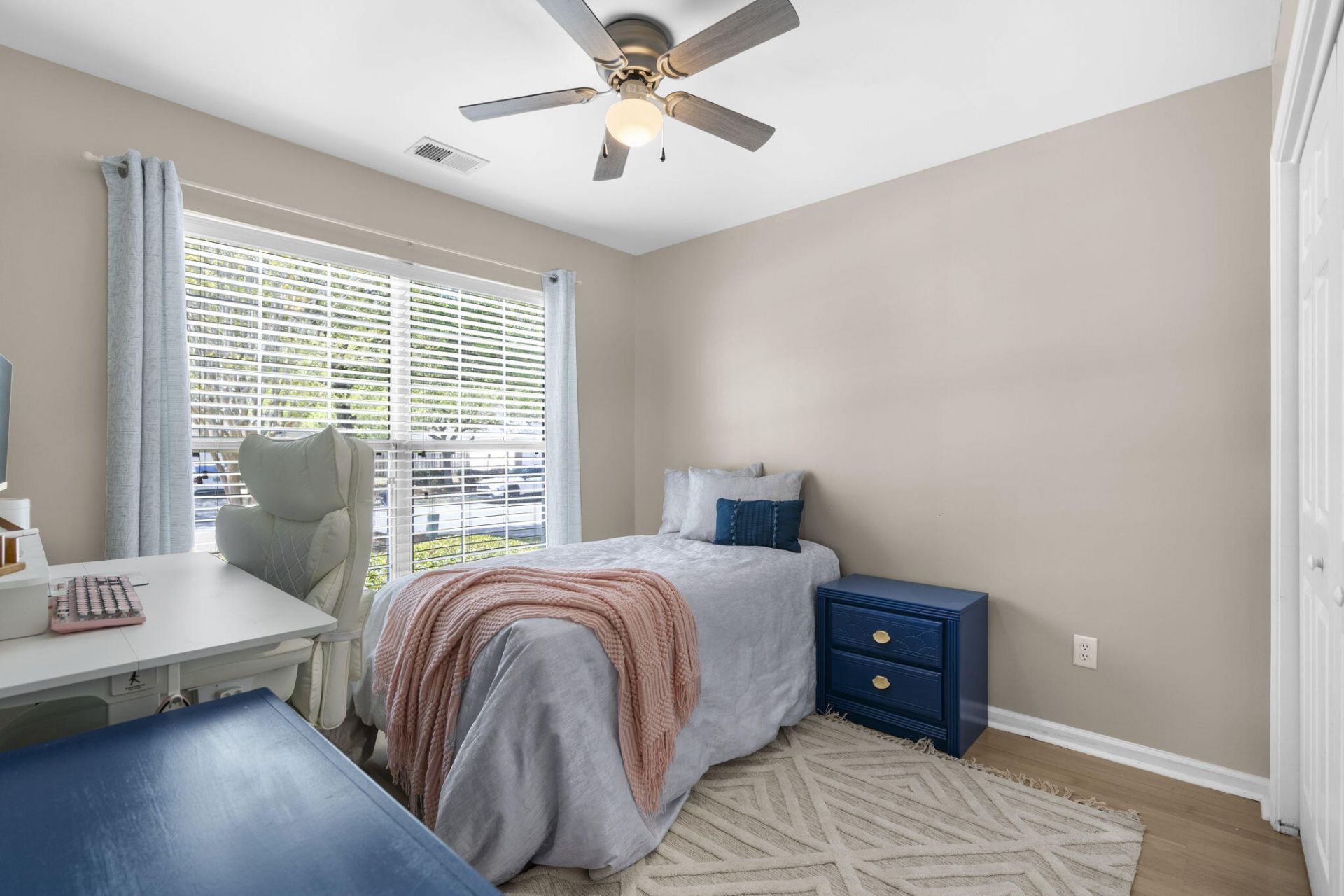 9271 Ayscough Road Photo 16