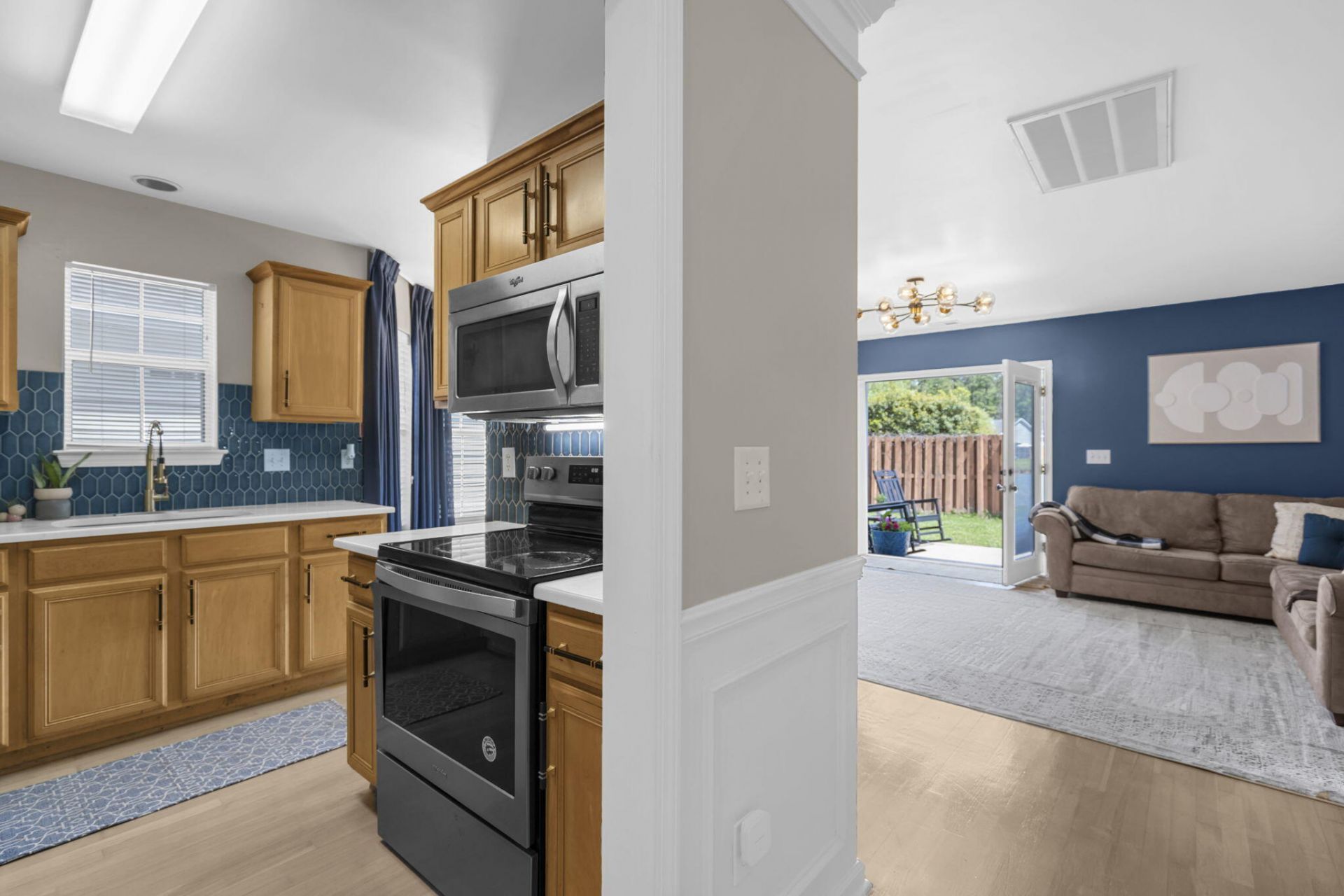 9271 Ayscough Road Photo 4