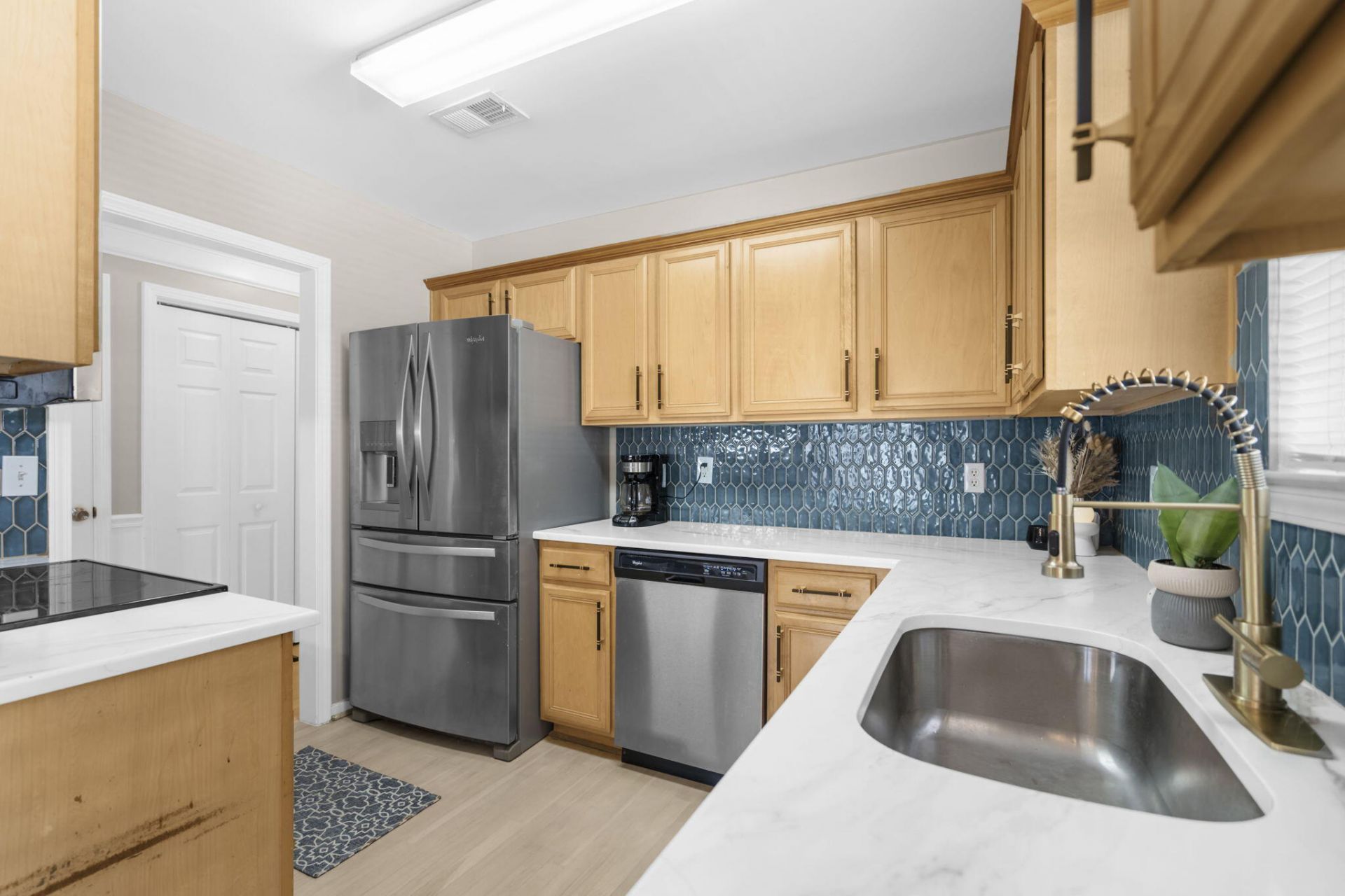 9271 Ayscough Road Photo 6