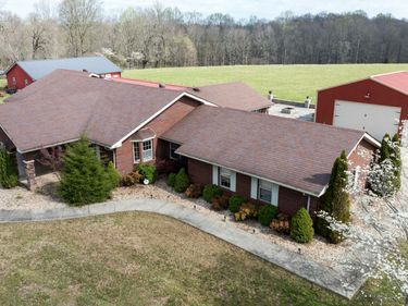 77 Deerfield Lane, Dunnville, KY 42528