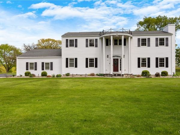 621 Deerfield Drive, Oneida, NY 13421