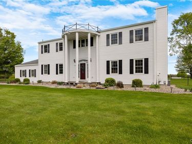 621 Deerfield Drive, Oneida, NY 13421