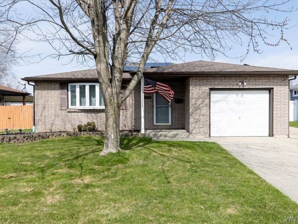 278 N Seine Drive, Buffalo, NY 14227