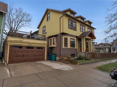 175 Dorchester Road , Buffalo, NY 14213