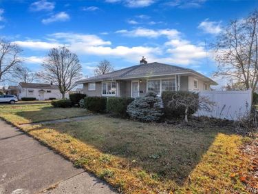2965 Jerauld Avenue , Niagara Falls, NY 14305