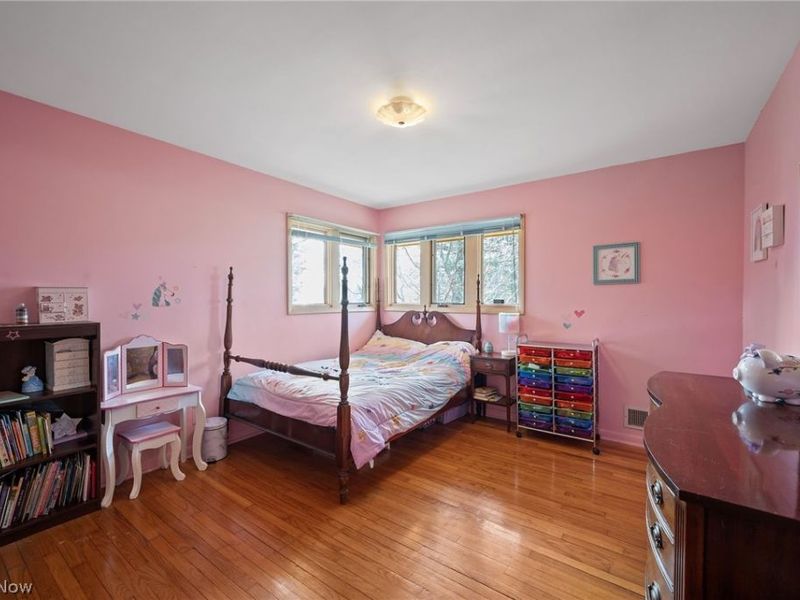 2441 Vezber Drive , Seven Hills, OH 44131 Photo 18