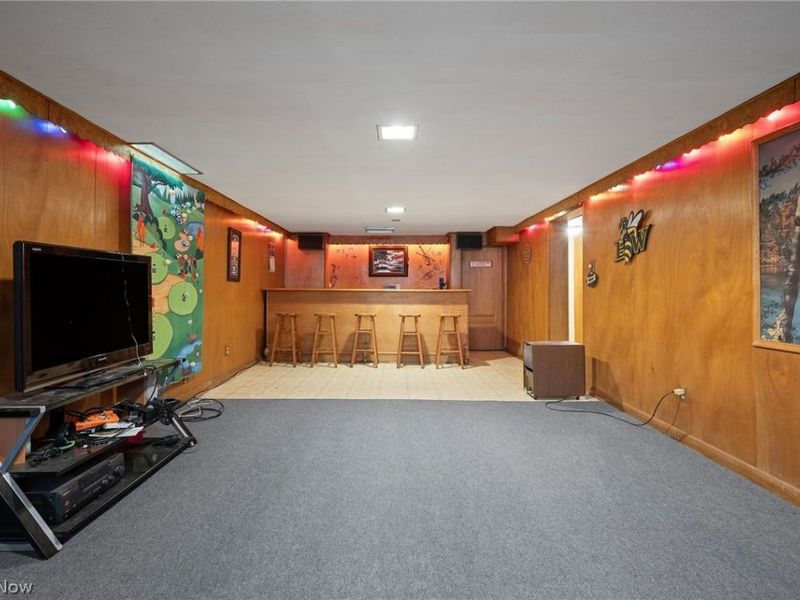 2441 Vezber Drive , Seven Hills, OH 44131 Photo 20