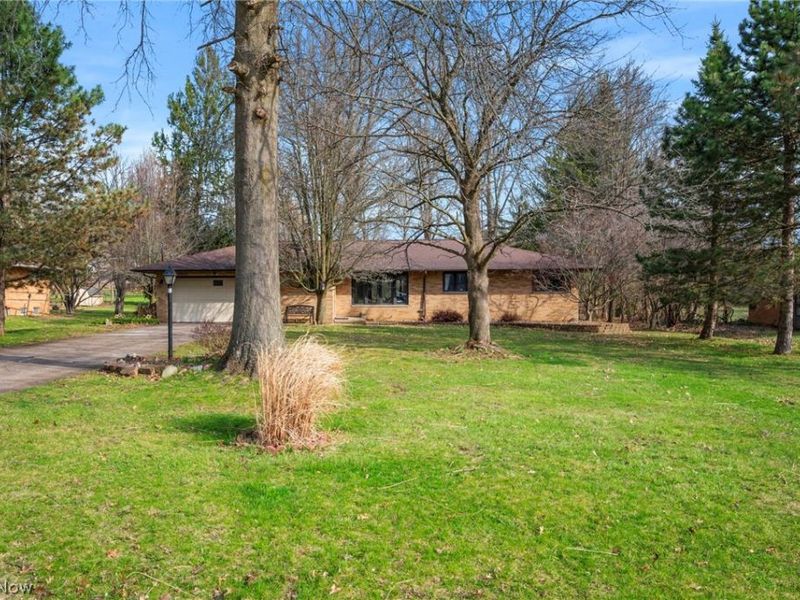 2441 Vezber Drive , Seven Hills, OH 44131 Photo 28