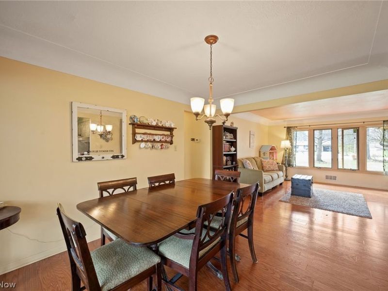 2441 Vezber Drive , Seven Hills, OH 44131 Photo 8