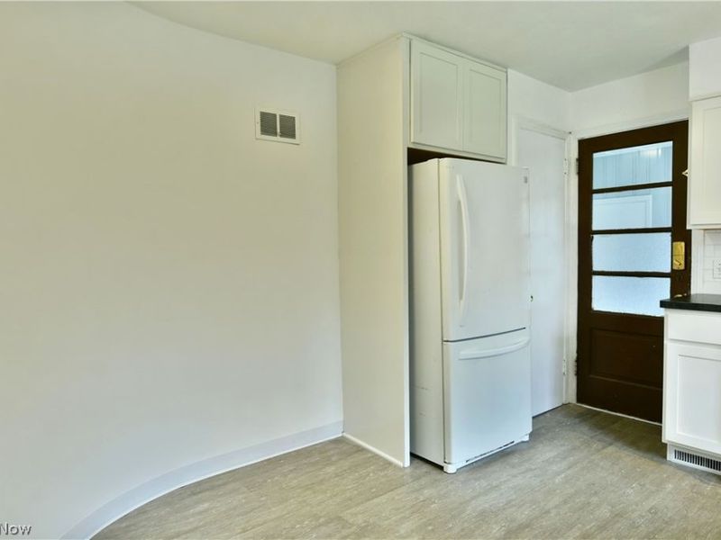 2262 Niles Cortland Road NE, Cortland, OH 44410 Photo 10