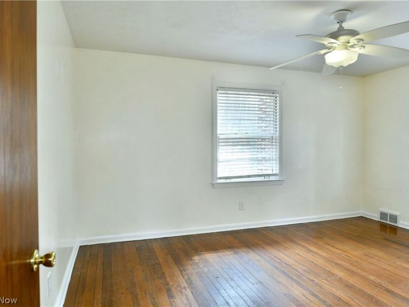 2262 Niles Cortland Road NE, Cortland, OH 44410 Photo 16