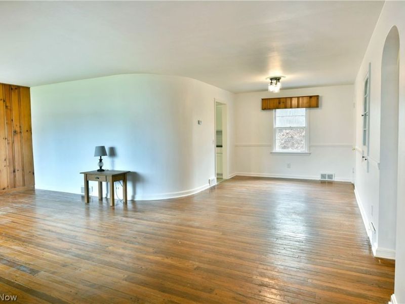 2262 Niles Cortland Road NE, Cortland, OH 44410 Photo 4