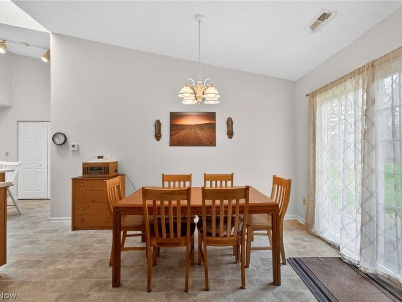 1909 Saddlebrook Circle, Wooster, OH 44691 Photo 9