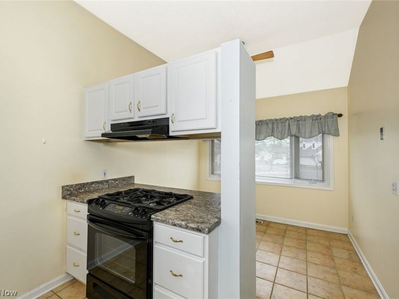 5780 Emerald Ridge Parkway, Solon, OH 44139 Photo 12