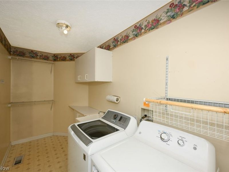 5780 Emerald Ridge Parkway, Solon, OH 44139 Photo 30