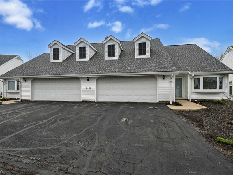 5780 Emerald Ridge Parkway, Solon, OH 44139 Photo 32