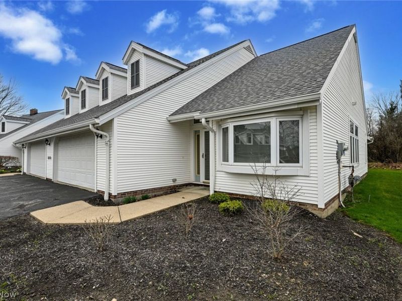 5780 Emerald Ridge Parkway, Solon, OH 44139 Photo 34