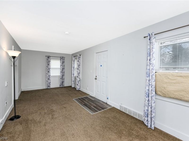 575 Park Road, Painesville, OH 44077 Photo 4