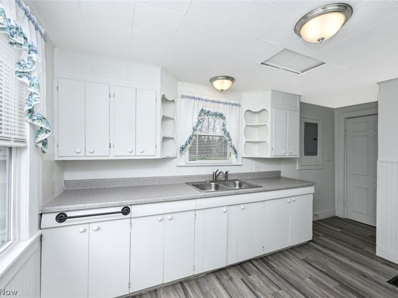 575 Park Road, Painesville, OH 44077 Photo 7