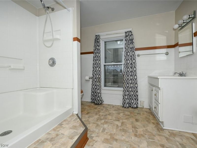 329 Redwood Street SW, Beach City, OH 44608 Photo 30