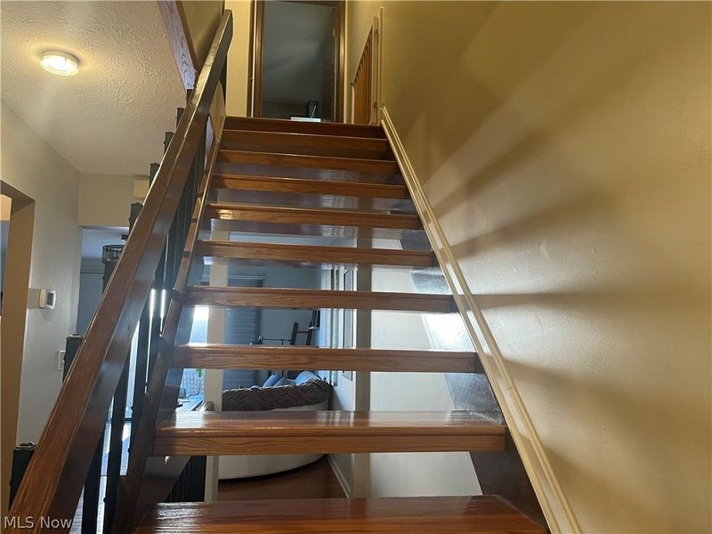 5553 Windrush Court, Parma, OH 44134 Photo 14