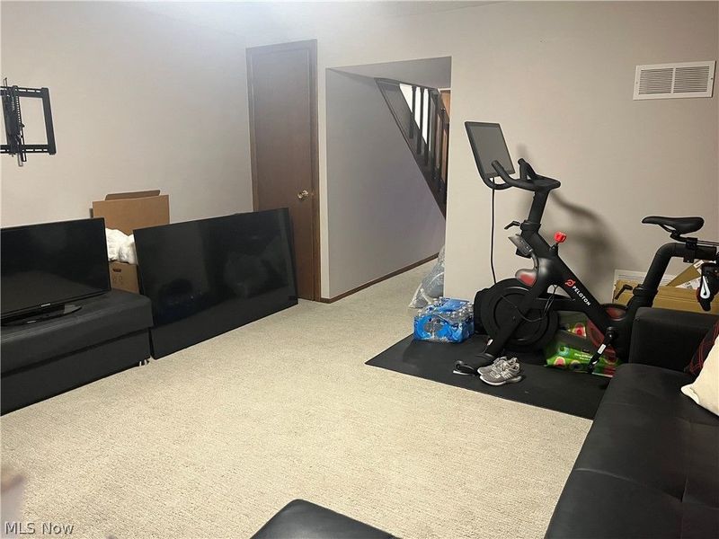 5553 Windrush Court, Parma, OH 44134 Photo 25