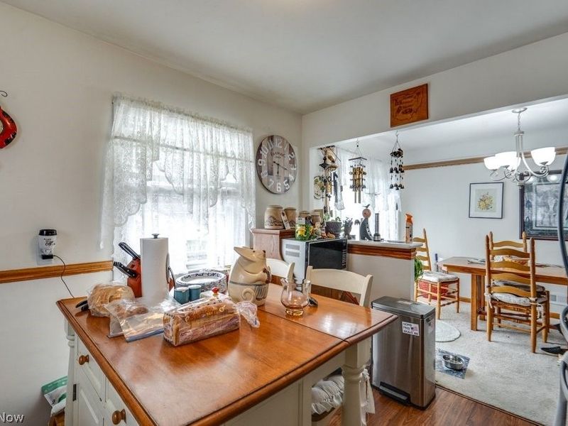 7295 Oakwood Road, Parma, OH 44130 Photo 10