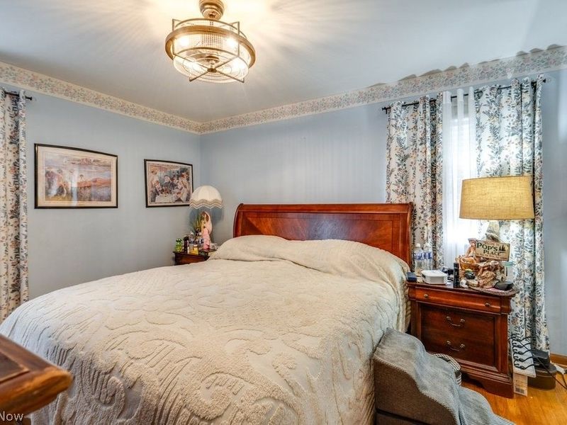 7295 Oakwood Road, Parma, OH 44130 Photo 14