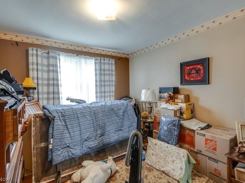 7295 Oakwood Road, Parma, OH 44130 Photo 17