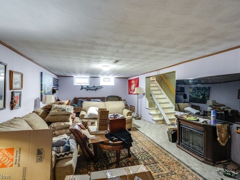 7295 Oakwood Road, Parma, OH 44130 Photo 22