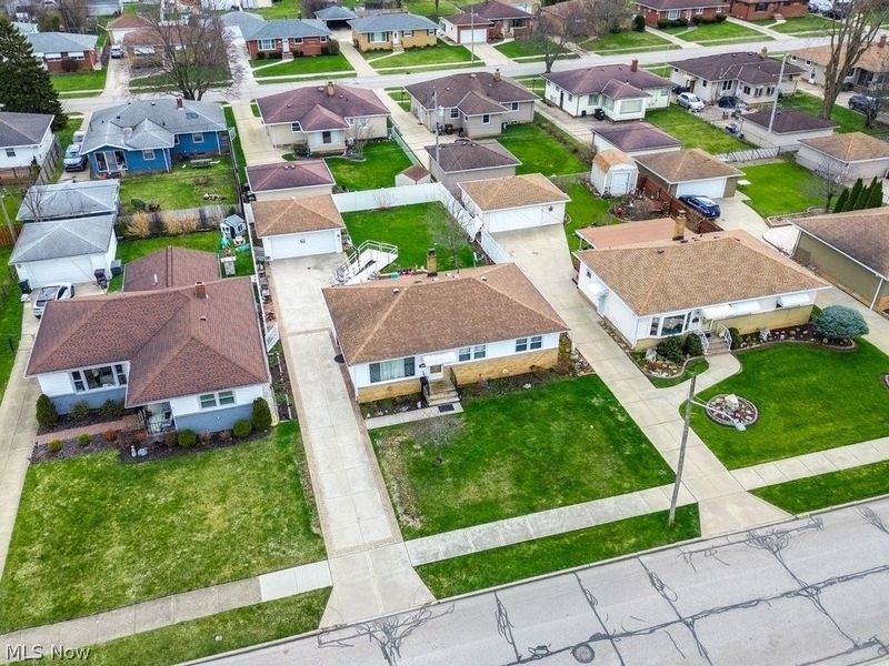 7295 Oakwood Road, Parma, OH 44130 Photo 27