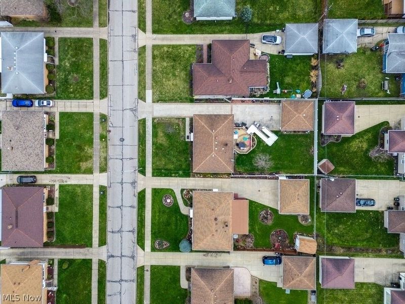 7295 Oakwood Road, Parma, OH 44130 Photo 31