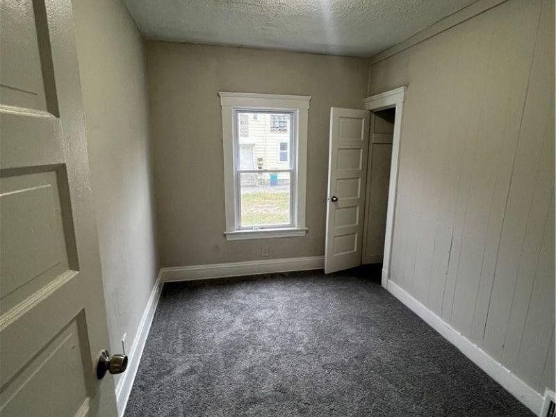 16118 Arcade Avenue, Cleveland, OH 44110 Photo 12