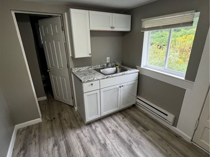 16118 Arcade Avenue, Cleveland, OH 44110 Photo 4