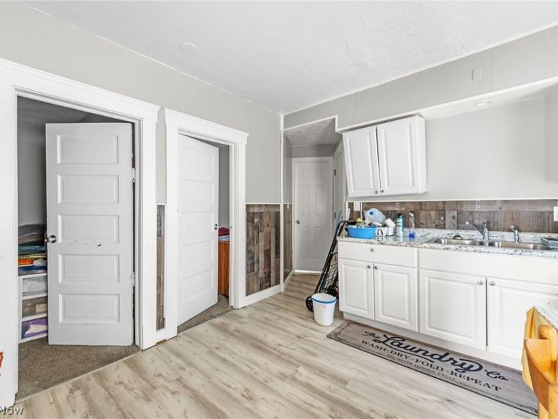 16118 Arcade Avenue, Cleveland, OH 44110 Photo 8