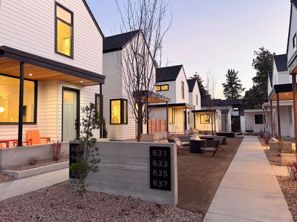 633 NE Marshall Avenue, Bend, OR 97701