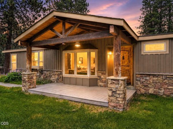 19206 Kiowa Road, Bend, OR 97702