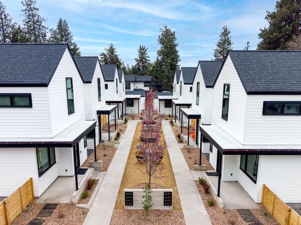 637 NE Marshall Avenue, Bend, OR 97701