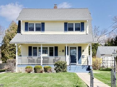 45 Highland Ave, Midland Park, NJ 07432