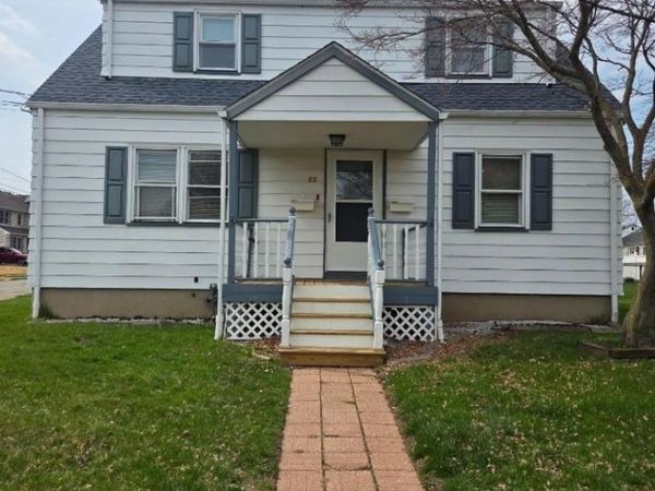 83 Daniel St, Woodbridge, NJ 07064
