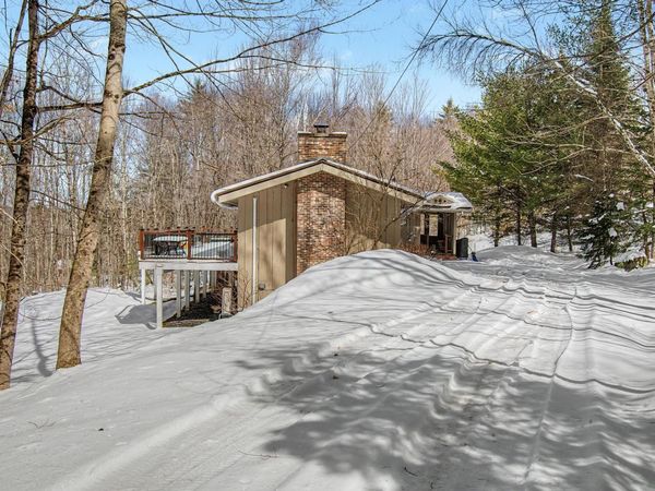 221 Brush Hill Road, Stowe, VT 05672