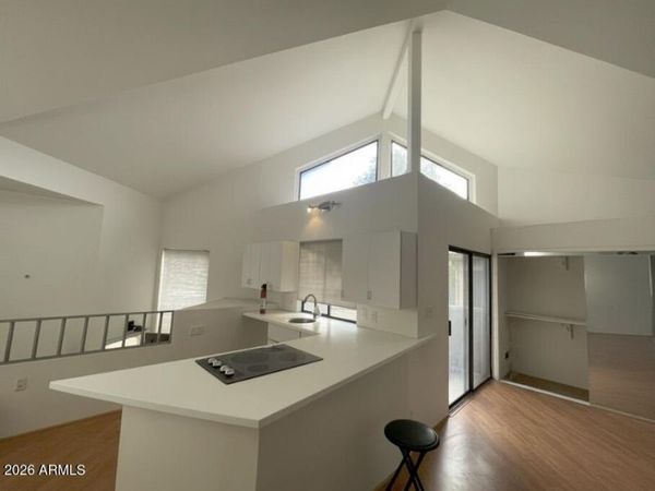 10301 N 70th Street, Unit 202, Paradise Valley, AZ 85253