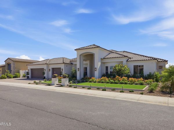 13851 N 74TH Avenue, Peoria, AZ 85381